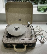 1950/60s PORTABLE VINTAGE RECORD PLAYER, pat tested. Working but not too loud.