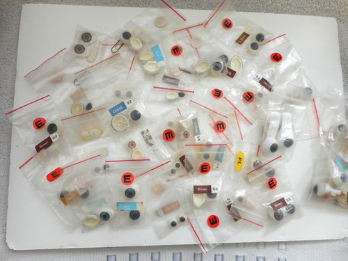 Doll eyes glastic mixed lot - doll,