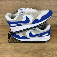 Nike Shoes Mens Size UK 9 Air