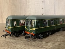Bachmann 31-326 OO Gauge Class 105 Two Car DMU BR Green Speed Whiskers Boxed