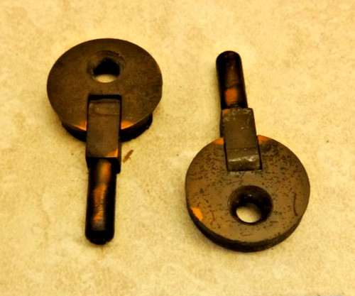 Singer sewing machine - 2,