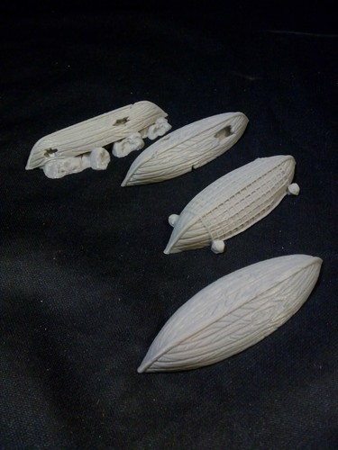 Overturned damaged boats 28mm - ,