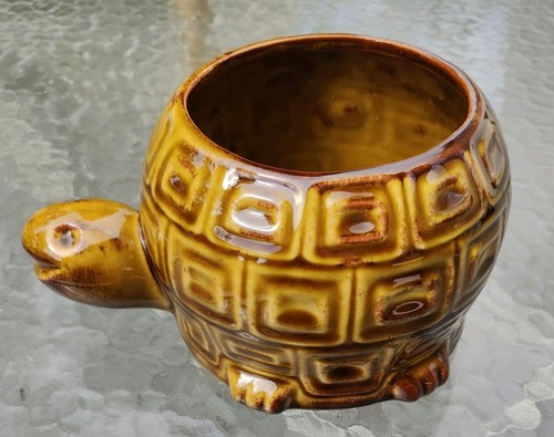 Mccoy pottery 740 smiling - mccoy,