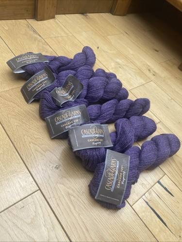 Cascade 220 fingering 100 - 220, 100%