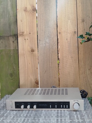 Rotel 820 integrated - integrated, stereo