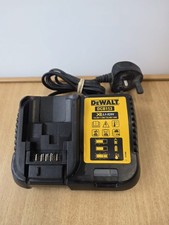 DeWalt DCB113 Battery Charger