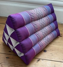 Triangle Thai Kapok prop back