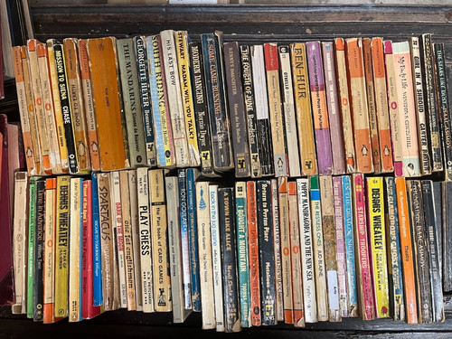 70x vintage paperback books - vintage,