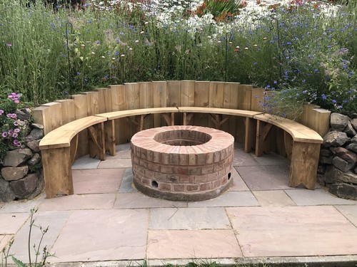 Curved garden bench 4ft - curved,