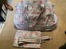 BNNT LARGE GREY FLORAL CATH