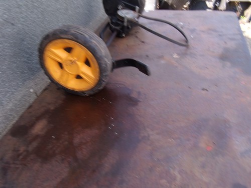 Culloch lawnmower gearbox - ,