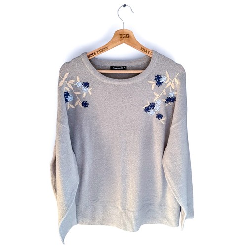 Ladies flower embroidered - flower,
