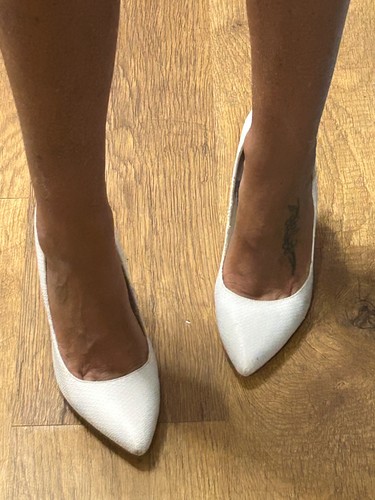 Fiore heels shoes - size, 7