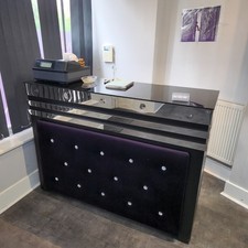 Beauty Studio, Hair Salon Front Counter