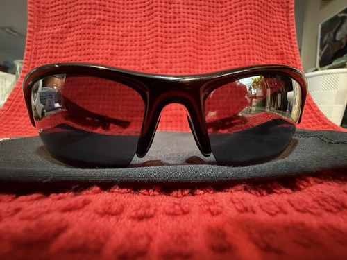 Oakley thump 1gb working - oakley,