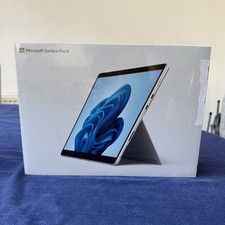 Microsoft Surface Pro 8  i7