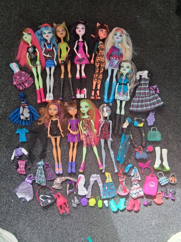 Monster high doll bundle used - doll,