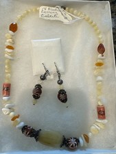 Beautiful neckless handcrafted - beautiful,