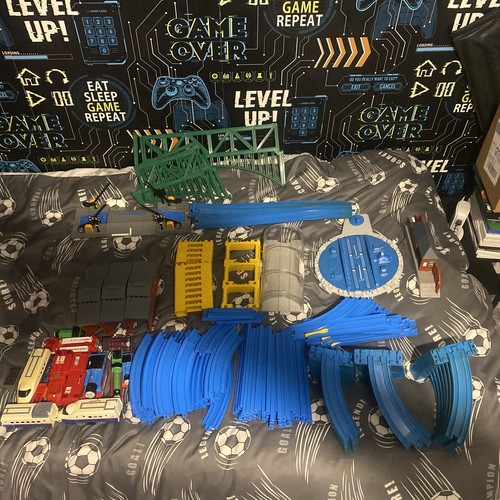 Very large tomy - large, thomas