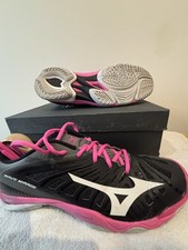 Free Postage Size 10 Mizuno