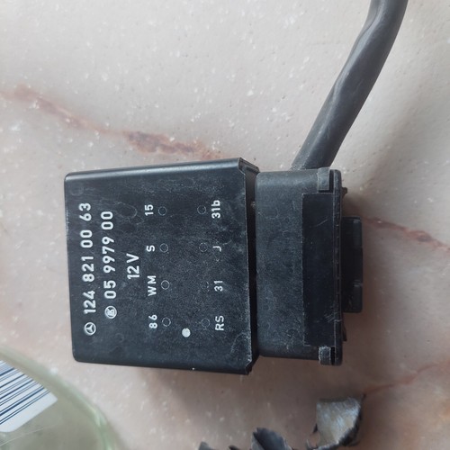 Mercedes benz w124 rear wiper - benz,