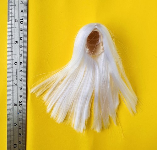 Scale female scalp - scale,