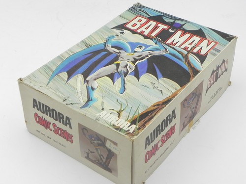 Aurora batman comic - batman,
