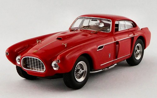 Car model scale - 1:43,