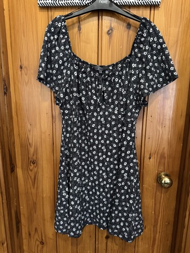 Primark black white ditsy - primark,
