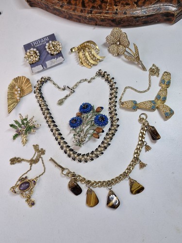 Vintage designer jewellery - designer,