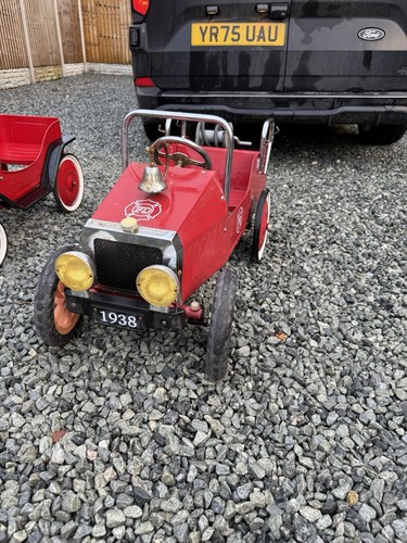 Childs metal pedal car - ,, the