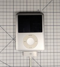 Apple MA978ZO/A iPod Nano 3rd Gen 4GB Player - Silver please read description