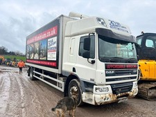 26 FOOT BOX WITH ROLLER