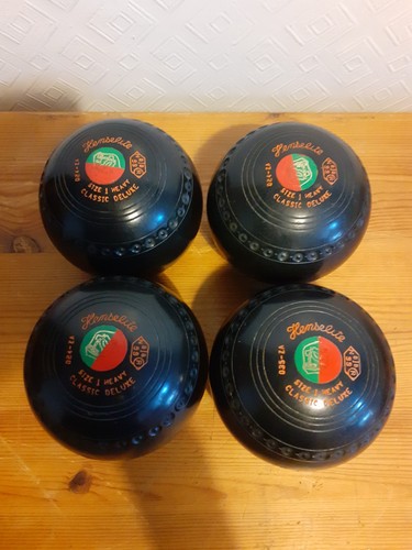 Set four henselite lawn - of,