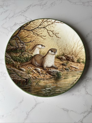 Royal doulton otter pair - pair, on