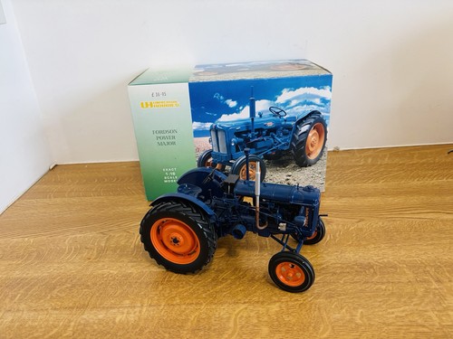 Universal hobbies fordson - universal,