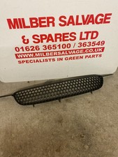 TOYOTA COROLLA FRONT GRILLE V REG