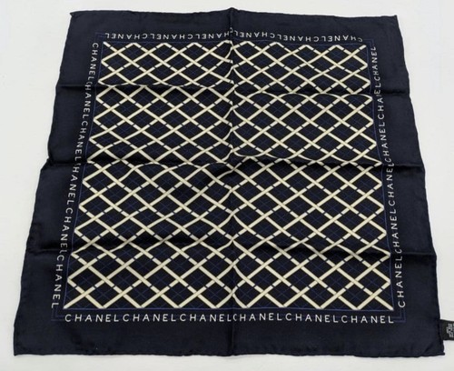 Chanel logo silk matelassé - chanel,