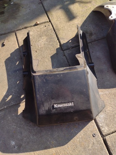 Kawasaki gpz900r rear seat - kawasaki,