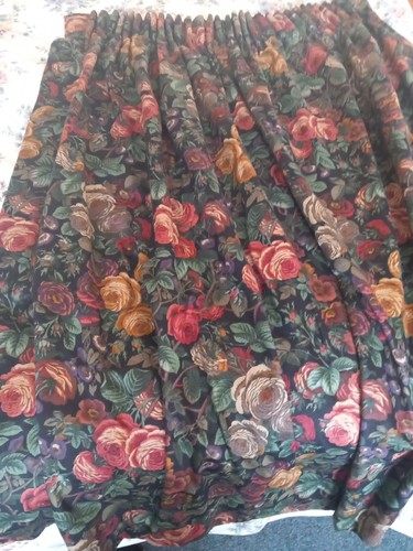 Sanderson fabric bed roses - fabric, of