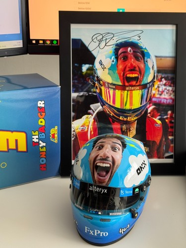 Daniel ricciardo helmet - daniel,