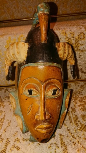 Brilliant carved wooden baule - brilliant,