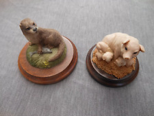 Country Artists otter with