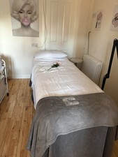 White Electric Massage Couch