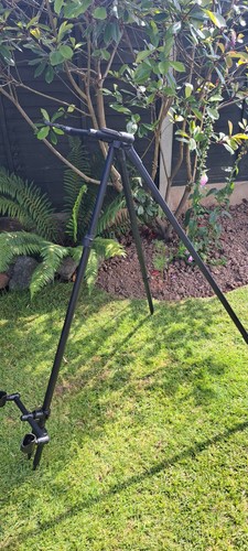 Korda river barbel - barbel, tripod