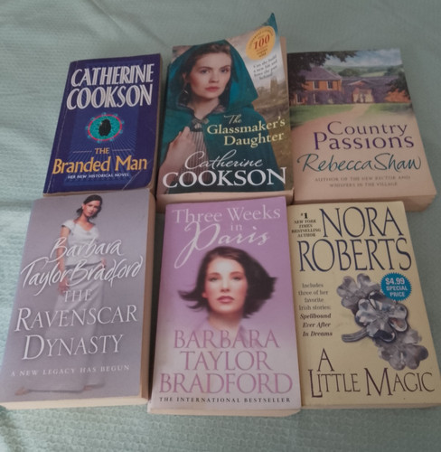 Paperback books bundle nora - 6,
