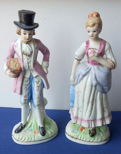 Vintage porcelain figures - , /