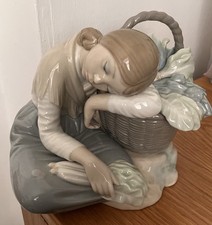 Lladro Beautiful Young Lady