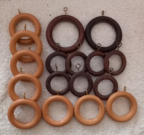 Wooden curtain rings - 17, mixed
