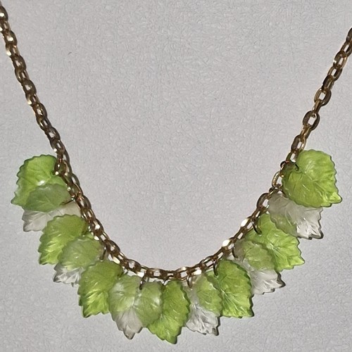 Vintage gold tone - tone, charm